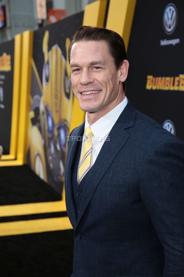 Transformers Bumblebee Global Premiere Images  (40 of 220)